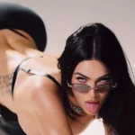 Cover Megan Fox Pecora Mostra Lingua Bocca Aperta 10 Marzo 2026